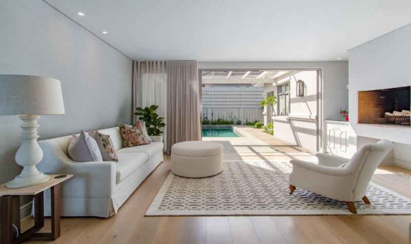 4 Bedroom Property for Sale in Helderrand Western Cape